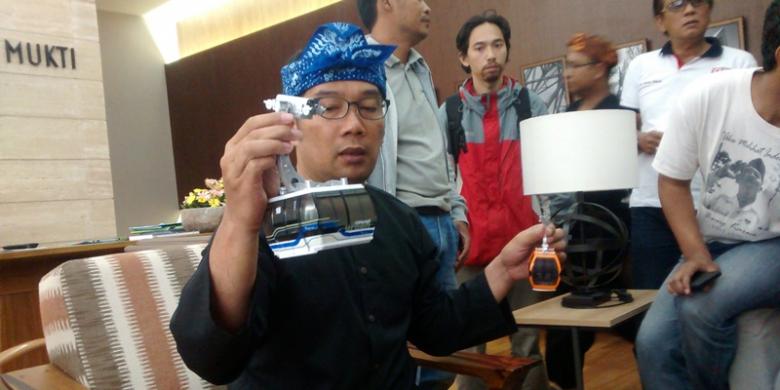 Kereta Gantung Molor, Ridwan Kamil Sindir Pemerintah Jabar