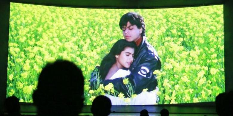 Shah Rukh Khan-Kajol Romantis di Islandia