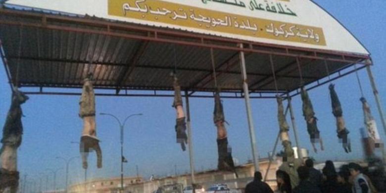 ISIS Gantung 8 Orang di Gerbang Kota Hawija