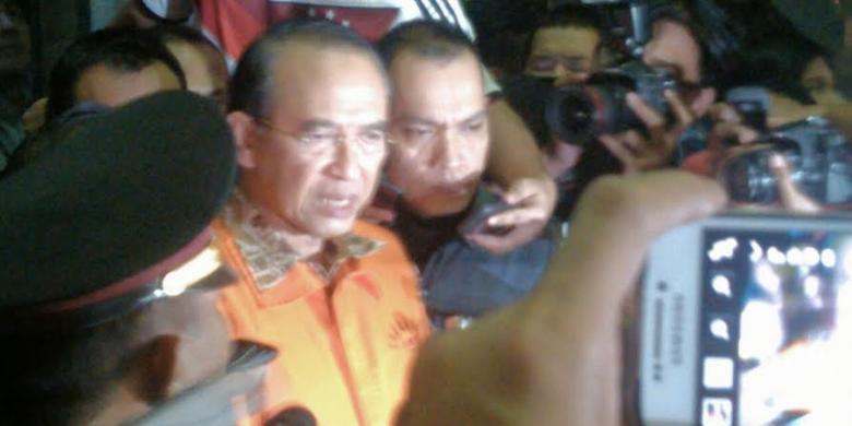 KPK Resmi Menahan Suryadharma Ali Terkait Kasus Haji