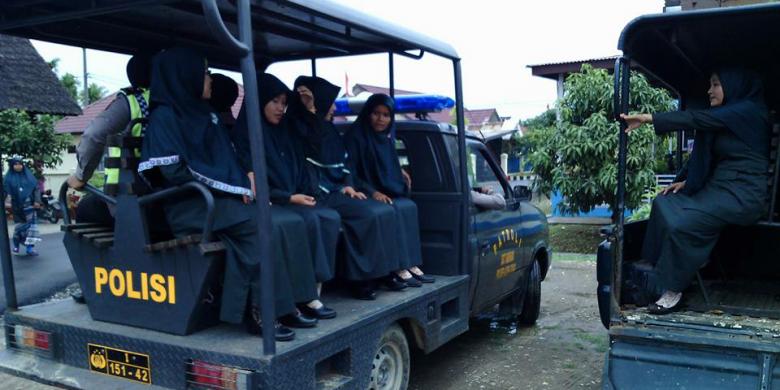 Ketika Polisi Wanita Mengejar Pria yang Tak Shalat Jumat...