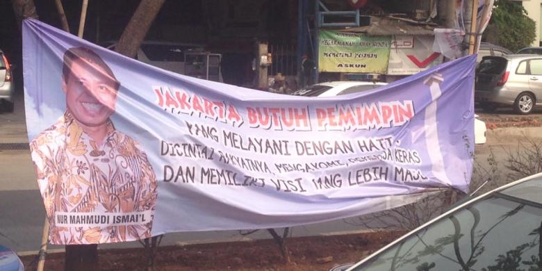 Foto Nur Mahmudi Muncul dalam Spanduk Jakarta Butuh Pemimpin di Area Mukernas PKS
