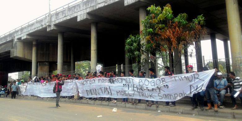 quotkalau-ahok-enggak-bisa-bedain-truk-dan-truk-sampah-sini-gue-kasih-tahuquot