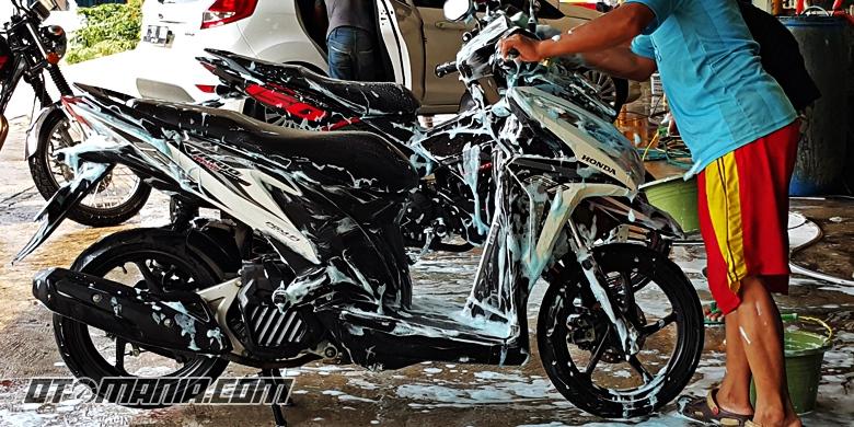 Bahaya Mencuci Motor agan, ketika Mesin Masih Panas