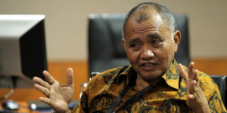 Benarkah Jokowi jalankan strategi "nabok nyilih tangan" dlm kasus revisi UU KPK?