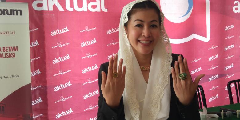 Survei Ini Sebut "Wanita Emas" Lebih Disukai Dibanding Ahok