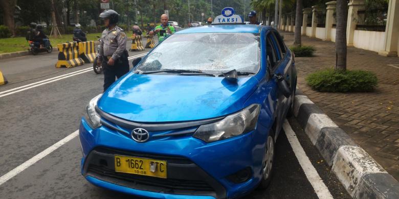 "Taksinya Sudah Hancur, Ternyata Bukan Blue Bird..."