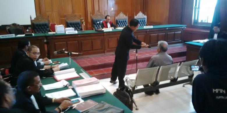 kejati-beber-bukti-rekayasa-kuitansi-utang-la-nyalla