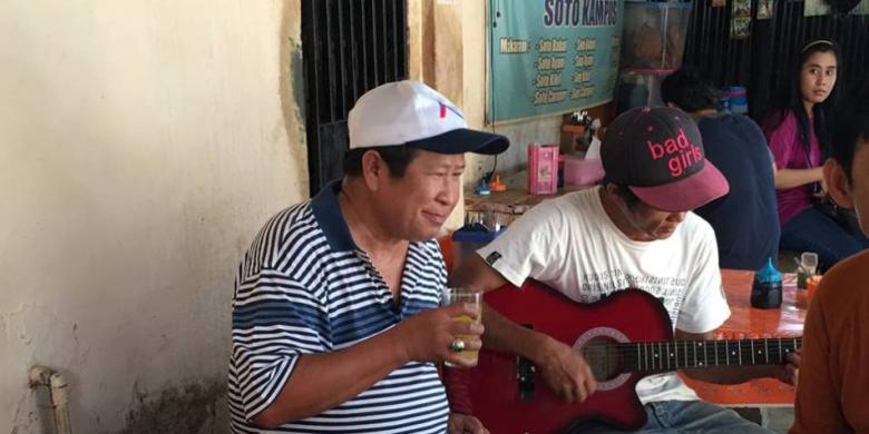 Ketika Susno Duadji Memanggul Pacul di Tengah Sawah...