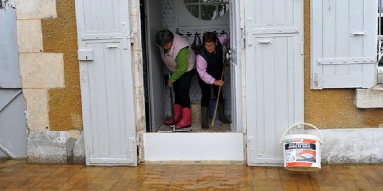 Paris Tak Lagi Indah akibat Banjir, Kota Berlumuran Lumpur