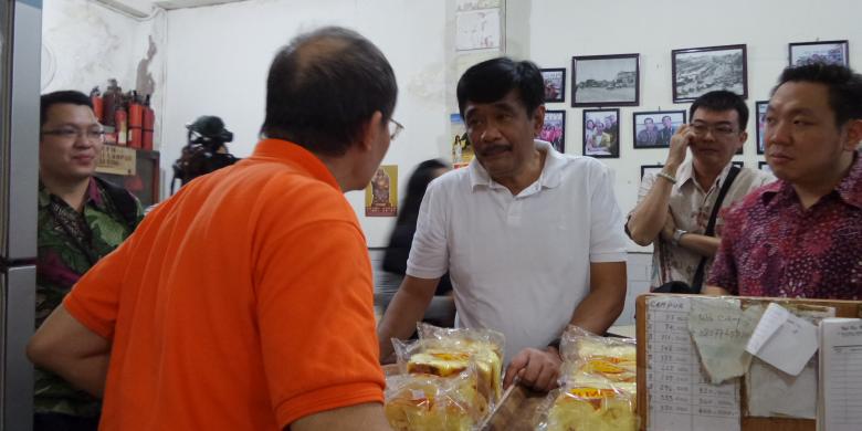 Djarot masih memberikan kesempatan kepada ahok untuk didampinginya.