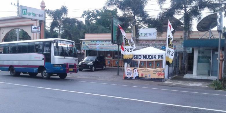 posko-mudik-pks-jateng-sediakan-puluhan-kasur-busa-dan-pijat-gratis
