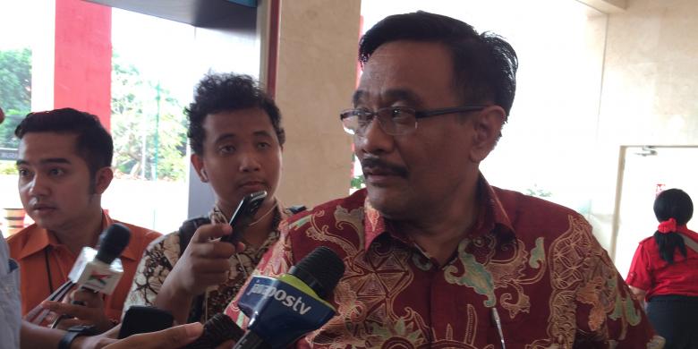 Djarot: Tanya Pak Sandiaga, Maunya Apa?