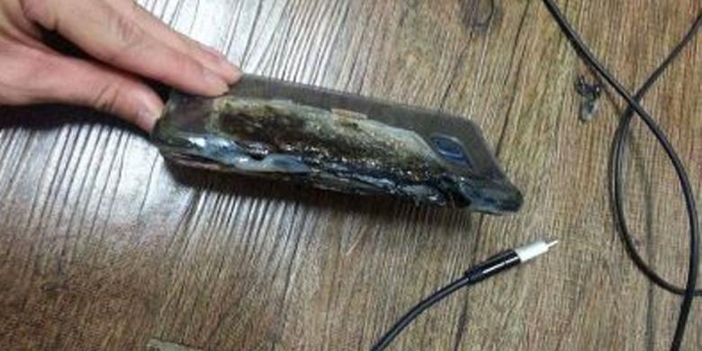 Sedang Di-&quot;Charge&quot;, Galaxy Note 7 Hangus Terbakar