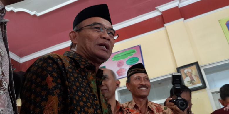 Mendikbud: Demo Jangan Ganggu Anak Sekolah