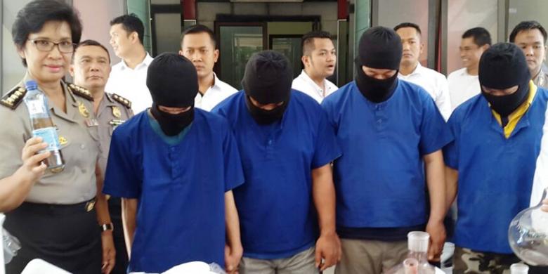 dari-penjara-ahui-kendalikan-2-rumah-pembuat-sabu