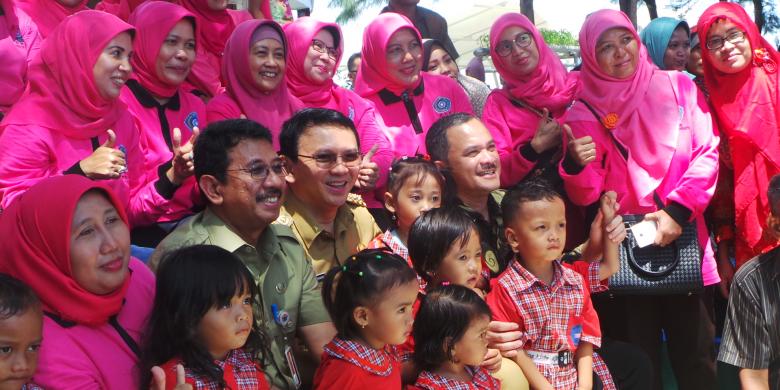 Saat Ahok Bikin Heboh Ibu-ibu PKK Kepulauan Seribu