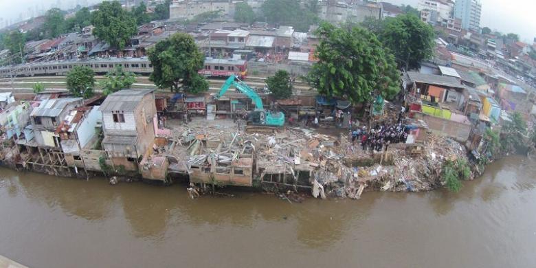 Ahok Tak Bisa Lagi Tunda Penertiban Bukit Duri