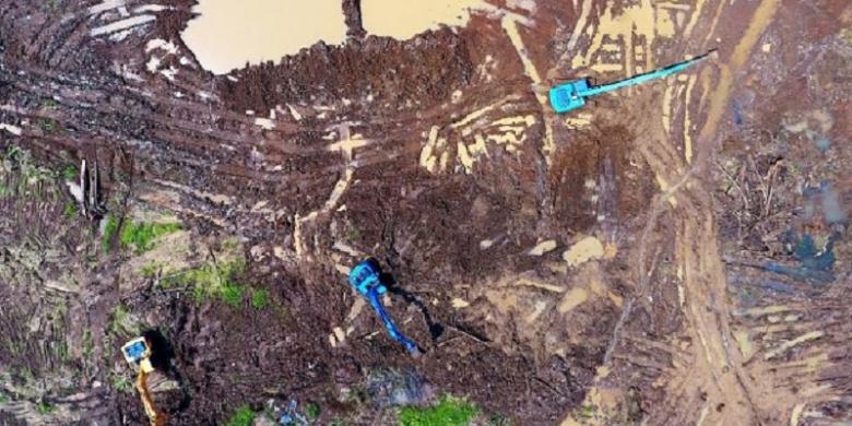 Adu Siasat Menghalau Banjir di Permukiman Padat