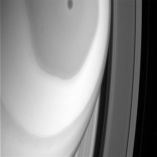 Melihat Foto Cincin Saturnus dari Dekat