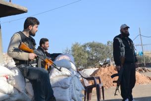 Dua Pekan Pertempuran antar Pemberontak Suriah, 1.000 Tewas