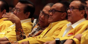 Dituding Main Politik Dua Kaki, Ical: Politik Itu Ibarat Dua Sisa Mata Uang.