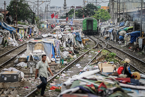Masyarakat Pinggir Rel Tidak Boleh Diusir Paksa