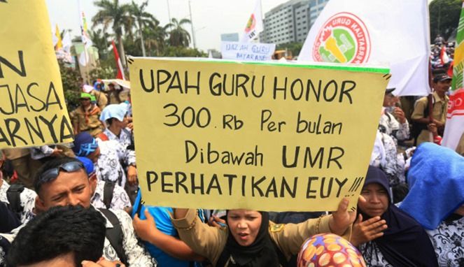 Gaji Guru Indonesia yang Tak Pernah Ada Logika