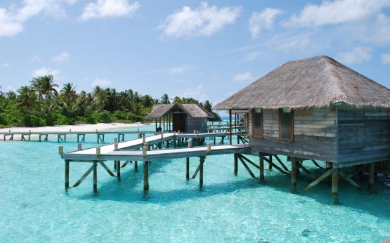 9 Pantai Kepingan Surga di Jepara