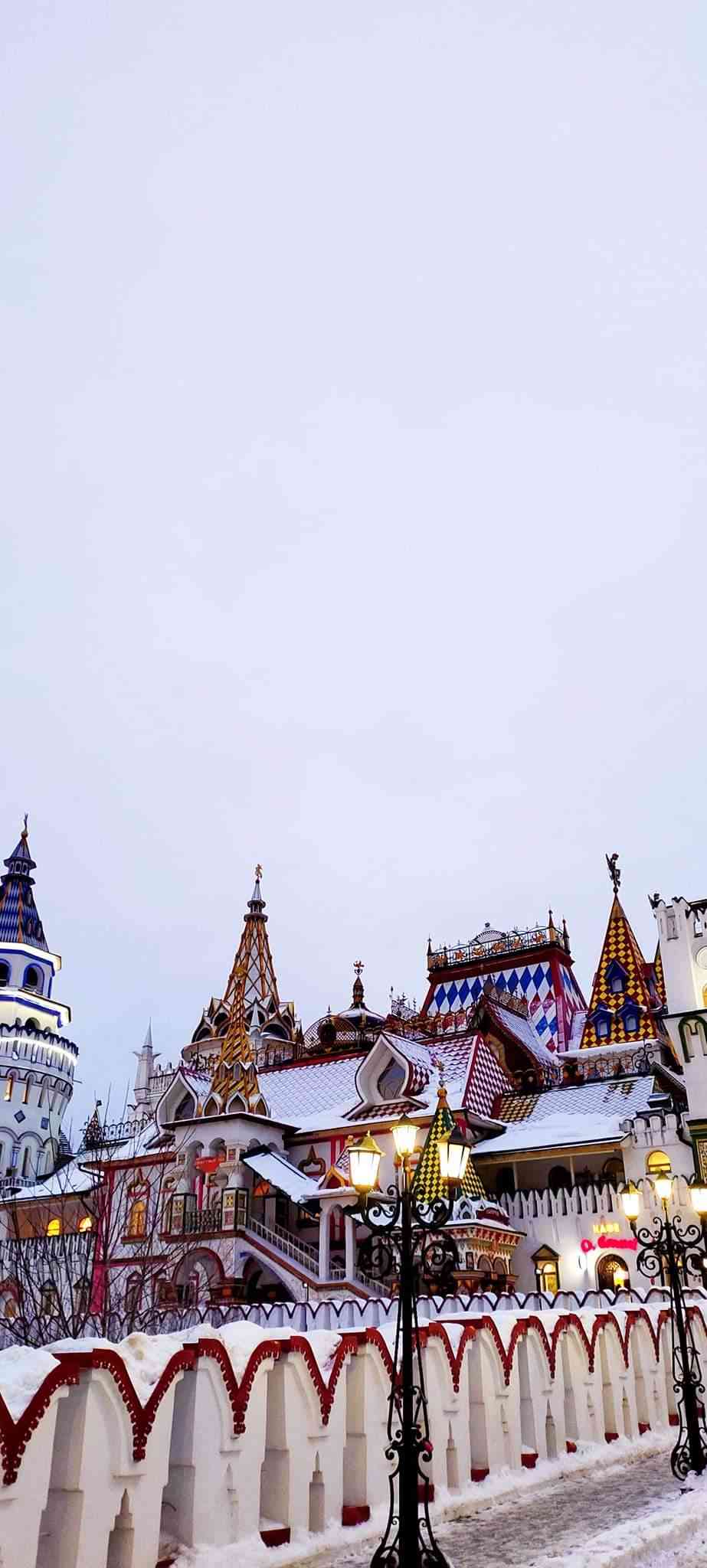 Mari Berkunjung Menikmati Keindahan dan Berbelanja Souvenir di Kremlin Izmailovo 