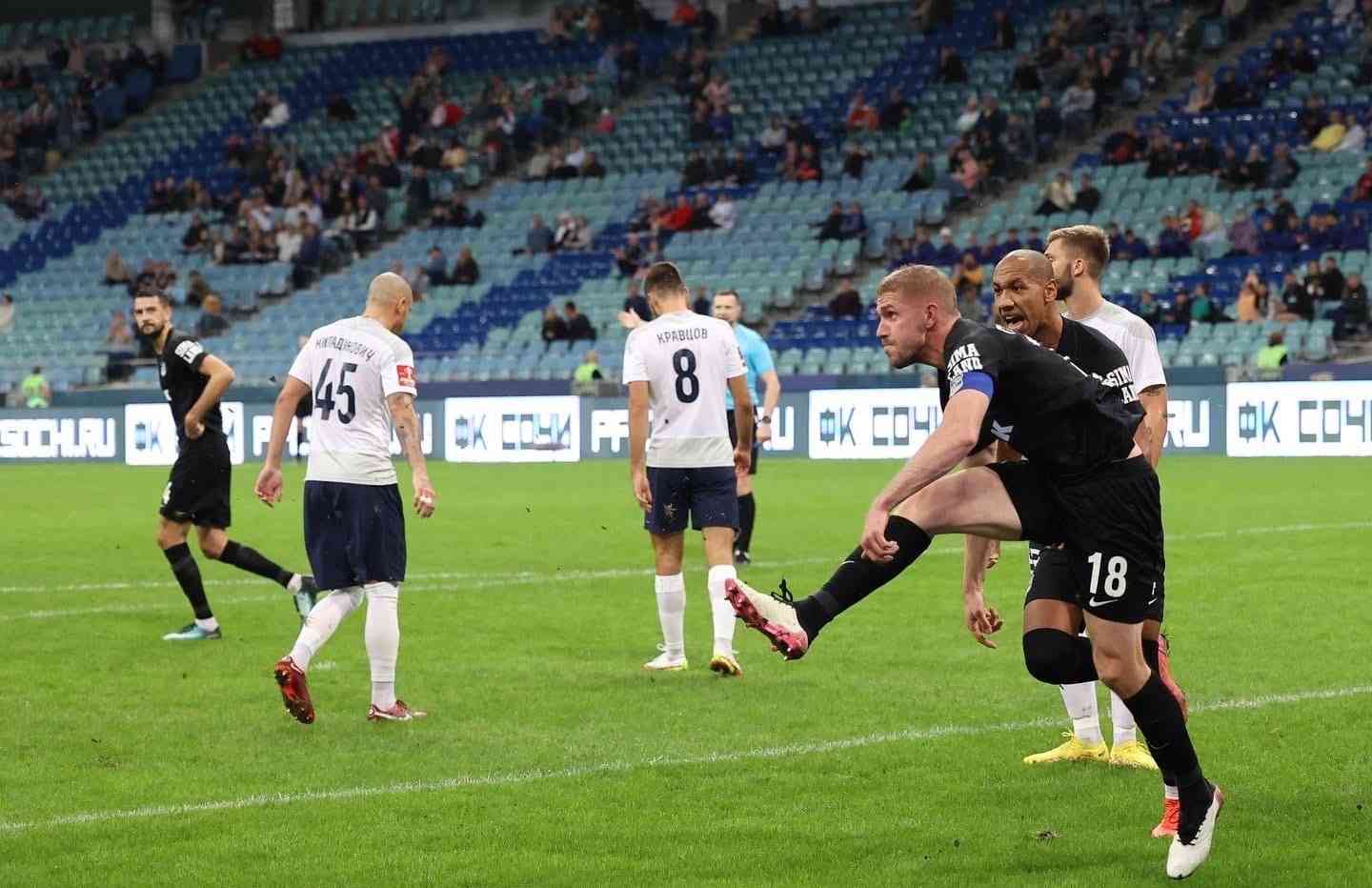 Diwarnai Hujan Kartu FC Ural Berhasil Mengalahkan PFC Sochi 2-3