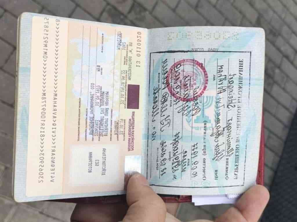 Pengalaman Susah dan Mahalnya Urus Visa Residen di Rusia