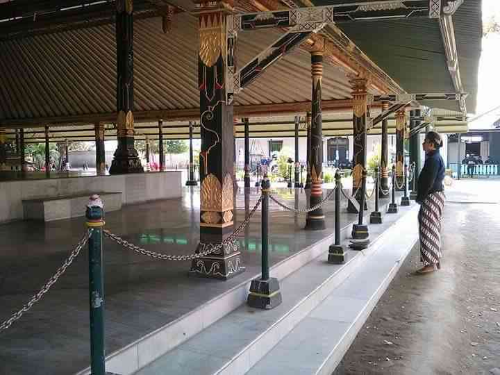 Seru dan Asiknya Ikut Acara Garebeg Syawal Kraton Jogja ( Arya Pradana Budiarto )