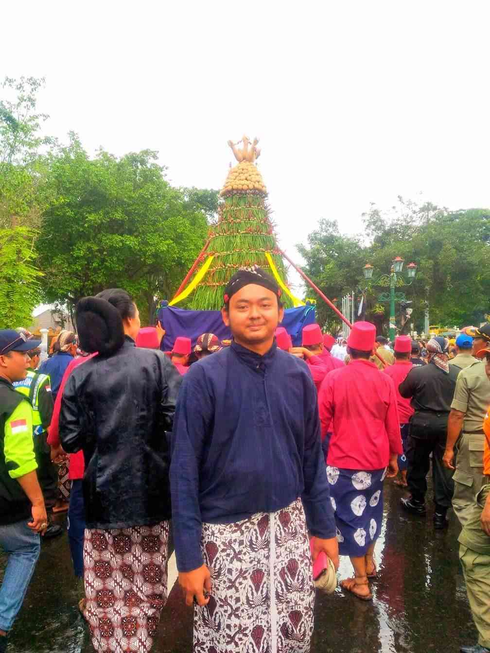 Seru dan Asiknya Ikut Acara Garebeg Syawal Kraton Jogja ( Arya Pradana Budiarto )