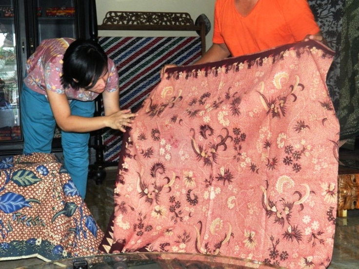 Zulpah Batik Madura, UMKM Batik Tulis Lokal yang Tetap Menjaga Kwalitas Berdaya Saing