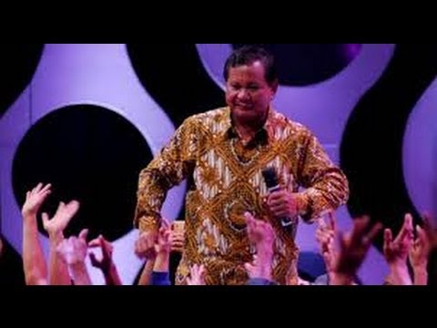 prabowo-jadi-badut-prabowo-joget-bersama-ribuan-pendukung-di-bawah-terik-matahari