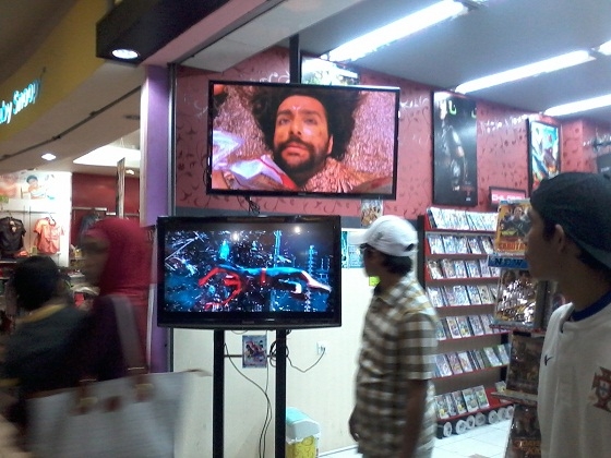 FENOMENAL:MAHABHARATA MEMENANGKAN PERTARUNGAN di Toko DVD gan!!!