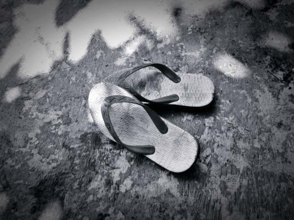 Tipe Orang Berdasarkan Sandal Jepitnya