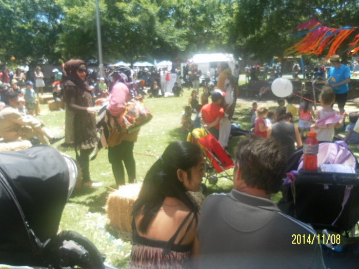 Parade Seni Budaya Indonesia Jadi Headline