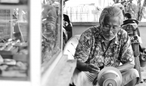 (Heboh) Batu Akik Dijual Perkarung