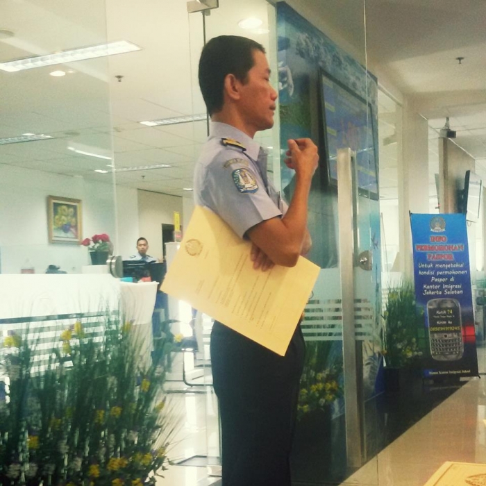 Sukur Andoyo, Potret Ketulusan Pelayanan Paspor Kanim Jakarta Selatan
