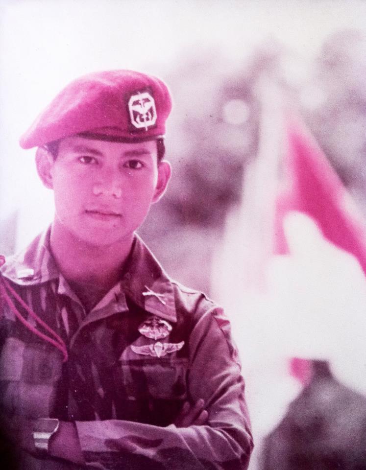 PRABOWO GANTENG YA GAN WAKTU MASIH MUDANYA ...PRO PRABOWO MASUK..