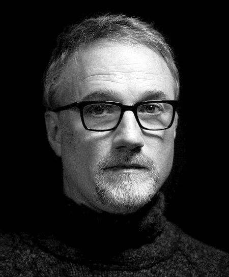 David Fincher VS Hanung Bramantyo: Siapa Jagoan Agan?