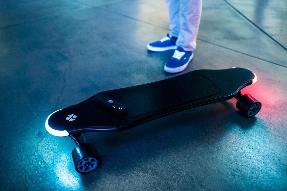 tertarik-menggunakan-e-board-berikut-panduan-skateboard-listrik-untuk-pemula