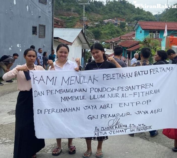 Penolakan Pembangunan Pondok Pesantren Di Perumahan Jaya ABRI Entrop