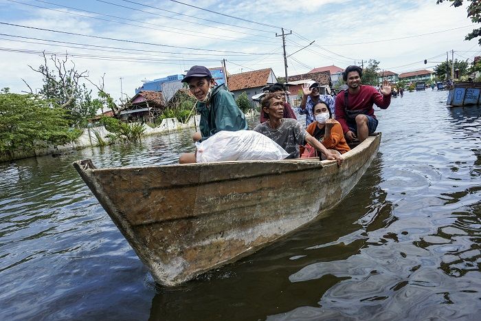 Banjir di Jateng 3 Pekan Belum Surut, Komisaris Ancol Minta Maaf, Netizen: 