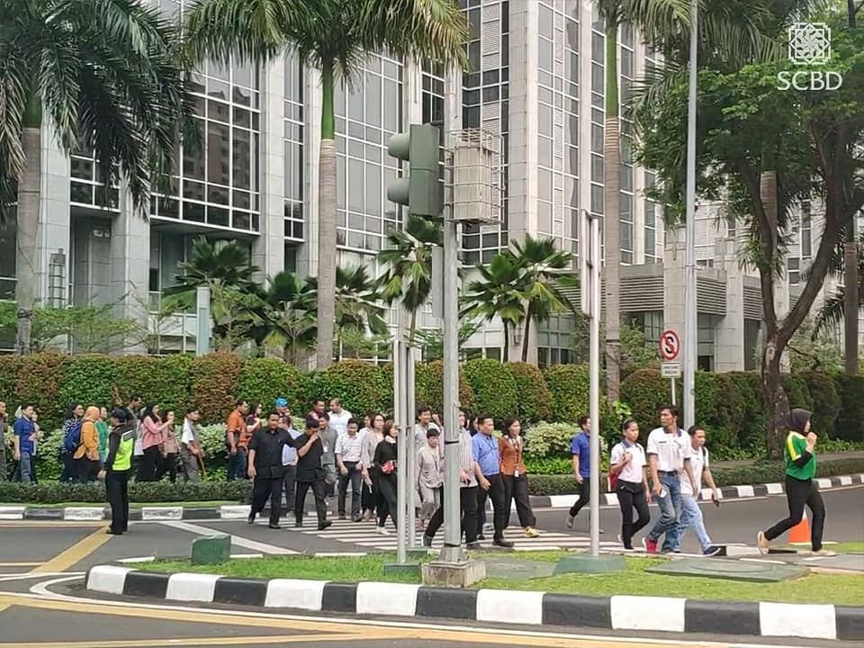 Bikin Miris! Ini Kenyataan Gaya Hidup Mbak-Mbak SCBD