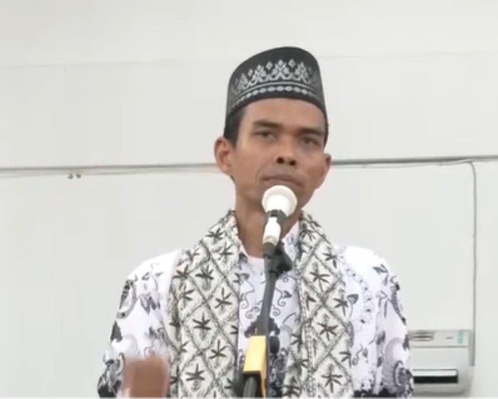 Ustad Abdul Somad Kisahkan Rasulullah Bolehkan Aisyah Main Boneka