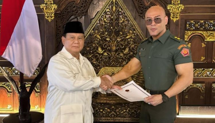 Tidak Perlu Dimasalahkan Pangkat Tituler Deddy Corbuzier Apalagi Minta Dicabut