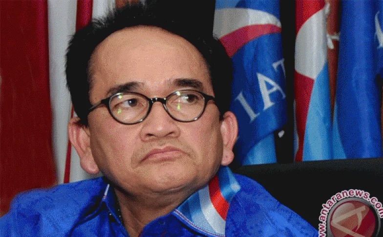 Ruhut Bilang Negara Hancur Bila Dipimpin Jokowi, Nicho: Cocoknya Abang Jadi Dukun